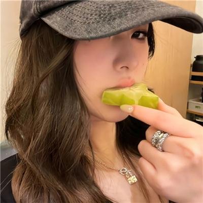 灰石之中